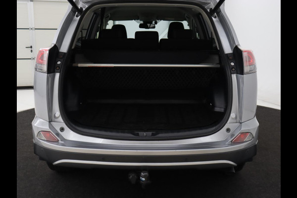 Toyota RAV4 2.5 Hybrid AWD Dynamic | Stoel & stuurverwarming | Adaptive cruise | Trekhaak | Camera | Navigatie | Climate control | Bluetooth