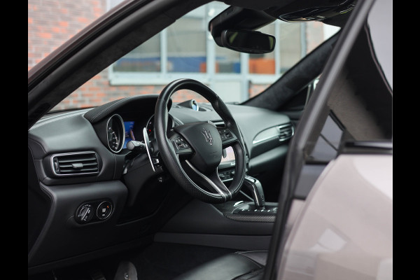 Maserati Levante 3.8 V8 Trofeo | Pano - 360cam - 1 eig.