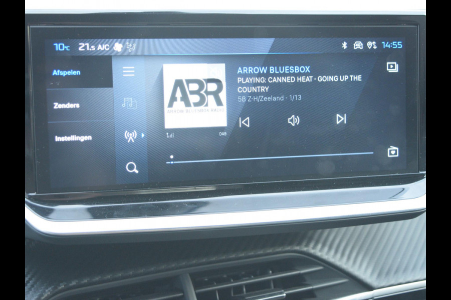 Peugeot e-208 EV Allure Avantage 51 kWh WARMTEPOMP | NAVI & CARPLAY | CAMERA MET SENSOREN |
