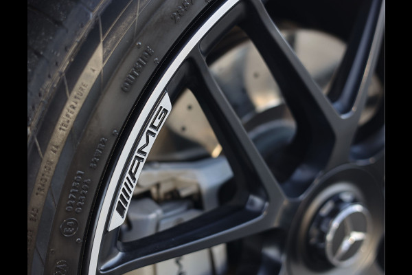 Mercedes-Benz GLE AMG 53 4MATIC+ Premium Plus | Rood design - Trekhaak - Pano