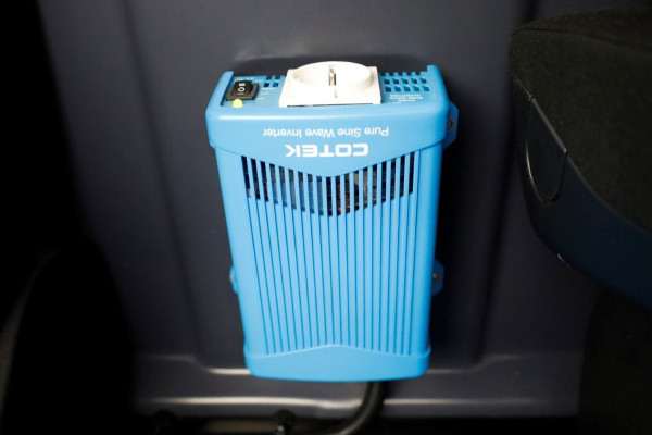 Mercedes-Benz Vito 114 CDI 136pk Compact 9G Automaat 2x Schuifdeur/LED/Camera/Inrichting 07-2022