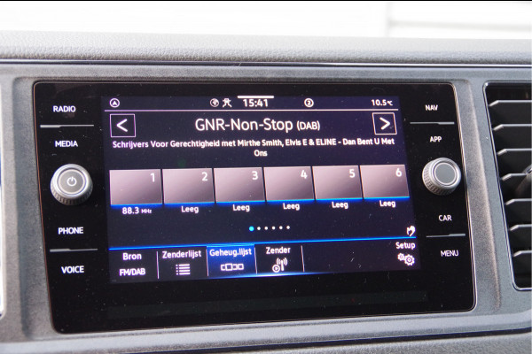 Volkswagen Crafter 35 2.0 TDI L3H3 177PK AUT. 2X SCHUIFDEUR, LED, TREKHAAK, STOELVERWARMING, CAMERA, NAVI, CRUISE, AIRCO, PARKEERSENSOREN, NIEUW!