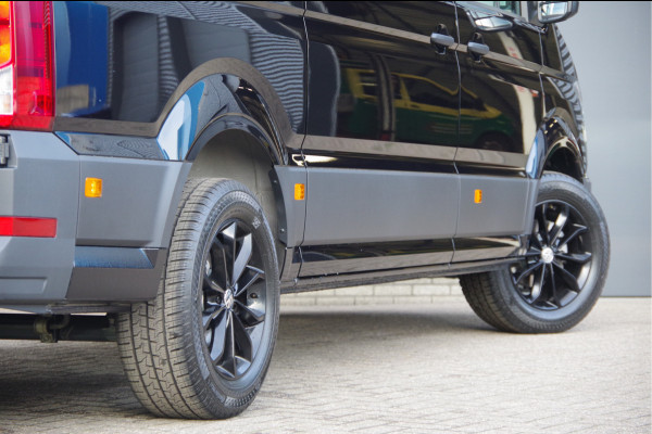 Volkswagen Crafter 35 2.0 TDI L3H3 177PK AUT. 2X SCHUIFDEUR, LED, TREKHAAK, STOELVERWARMING, CAMERA, NAVI, CRUISE, AIRCO, PARKEERSENSOREN, NIEUW!