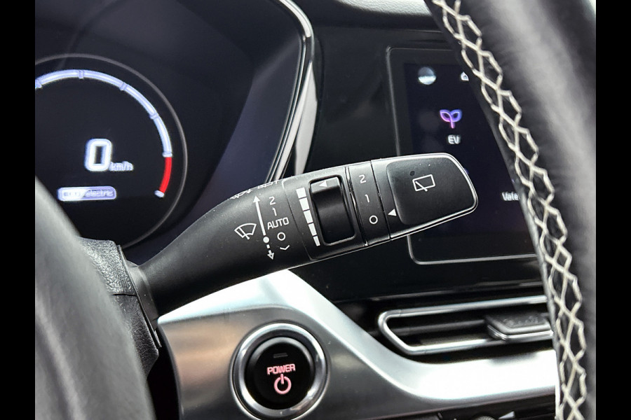 Kia e-Niro ExecutiveLine 64 kWh / Trekhaak / Leder / Xenon / Navigatie / Pdc+Camera / Apk 11-2026