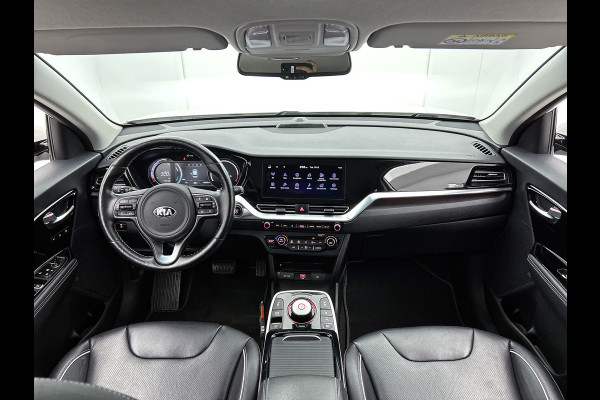 Kia e-Niro ExecutiveLine 64 kWh / Trekhaak / Leder / Xenon / Navigatie / Pdc+Camera / Apk 11-2026