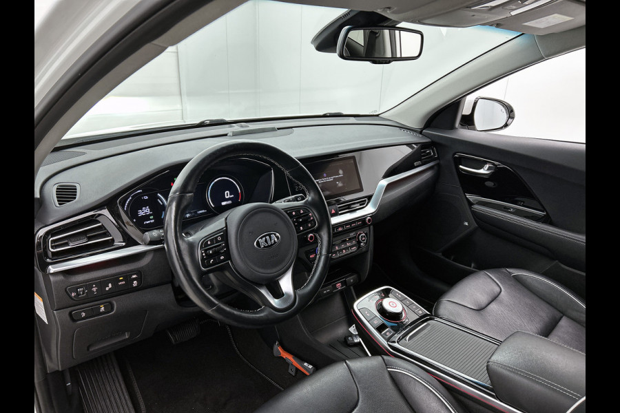 Kia e-Niro ExecutiveLine 64 kWh / Trekhaak / Leder / Xenon / Navigatie / Pdc+Camera / Apk 11-2026