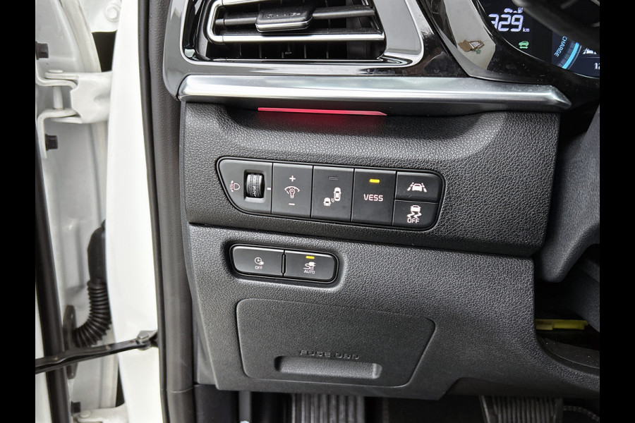 Kia e-Niro ExecutiveLine 64 kWh / Trekhaak / Leder / Xenon / Navigatie / Pdc+Camera / Apk 11-2026