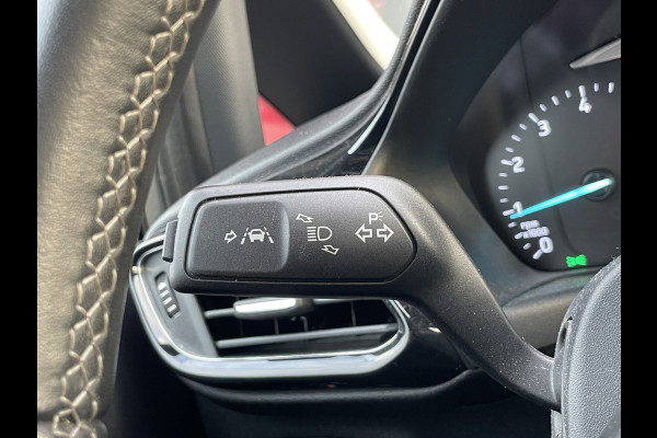 Ford Fiesta 1.0 EcoBoost Hybrid Titanium X | Vignale velgen 18"| Camera | Parkeersensoren V + A |