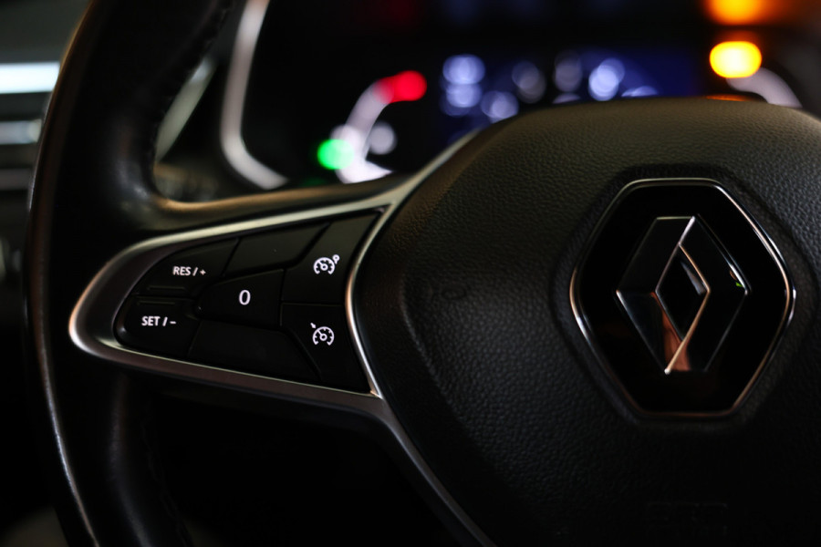 Renault Clio 1.3 TCe Intens AUTOMAAT NAVI CARPLAY CAMERA PDC '20