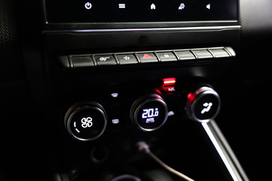 Renault Clio 1.3 TCe Intens AUTOMAAT NAVI CARPLAY CAMERA PDC '20