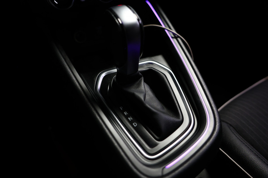 Renault Clio 1.3 TCe Intens AUTOMAAT NAVI CARPLAY CAMERA PDC '20