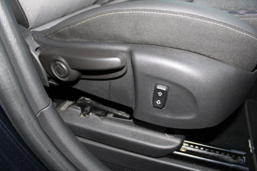 Opel Crossland X 1.2 Turbo Innovation | Cruise control | Navigatie | Trekhaak | Dealer onderhouden