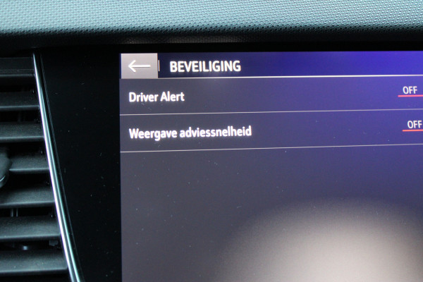 Opel Crossland X 1.2 Turbo Innovation | Cruise control | Navigatie | Trekhaak | Dealer onderhouden