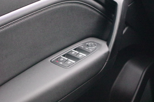 Renault Captur 1.3 mild hybrid 160 PK Automaat Techno, Camera, Climate Control, Adap. Cruise Control