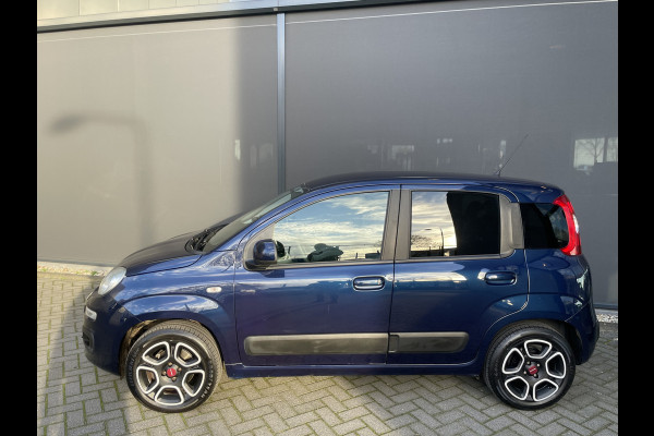 Fiat Panda 0.9 TwinAir Turbo 80 PK Airco - Parkeersensoren achter -  5 zitplaatsen - Radio/Cd speler - Elektrische ramen voor - Centrale vergrendeling - Start/stop systeem