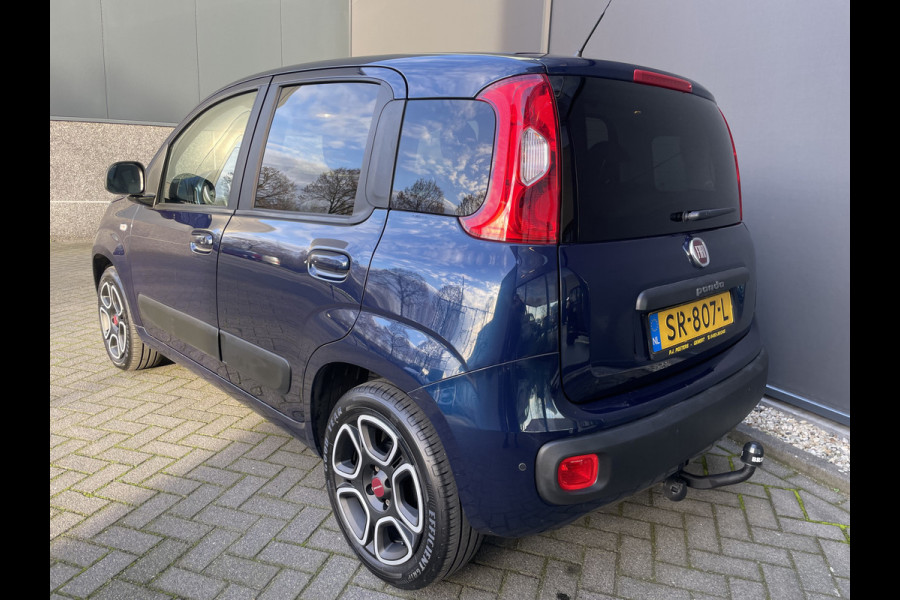 Fiat Panda 0.9 TwinAir Turbo 80 PK Airco - Parkeersensoren achter -  5 zitplaatsen - Radio/Cd speler - Elektrische ramen voor - Centrale vergrendeling - Start/stop systeem