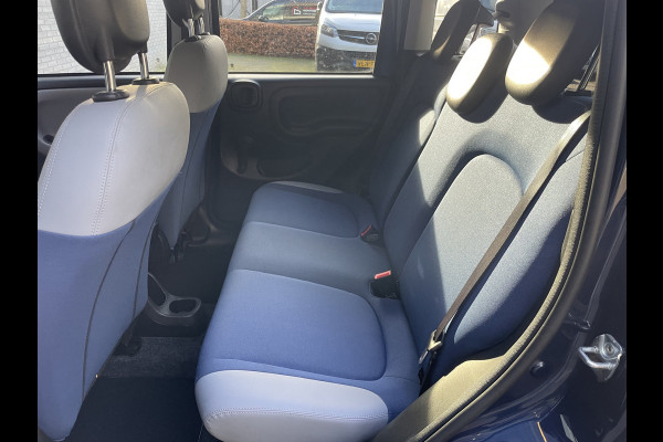 Fiat Panda 0.9 TwinAir Turbo 80 PK Airco - Parkeersensoren achter -  5 zitplaatsen - Radio/Cd speler - Elektrische ramen voor - Centrale vergrendeling - Start/stop systeem