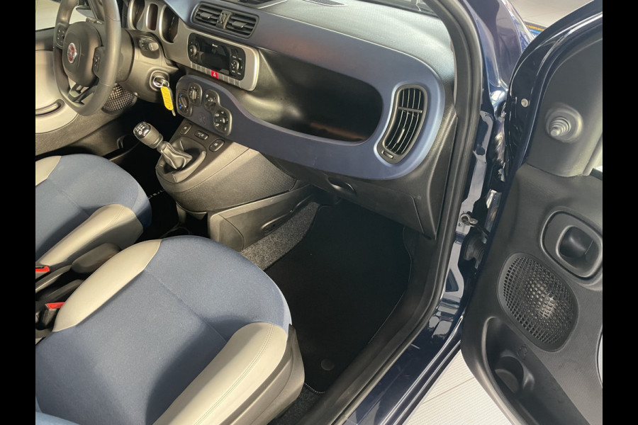 Fiat Panda 0.9 TwinAir Turbo 80 PK Airco - Parkeersensoren achter -  5 zitplaatsen - Radio/Cd speler - Elektrische ramen voor - Centrale vergrendeling - Start/stop systeem