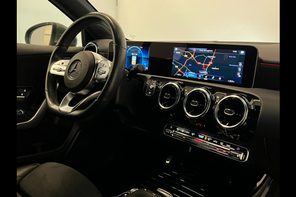 Mercedes-Benz A-Klasse 180d / AMG / Trekhaak / Stoelverwarming