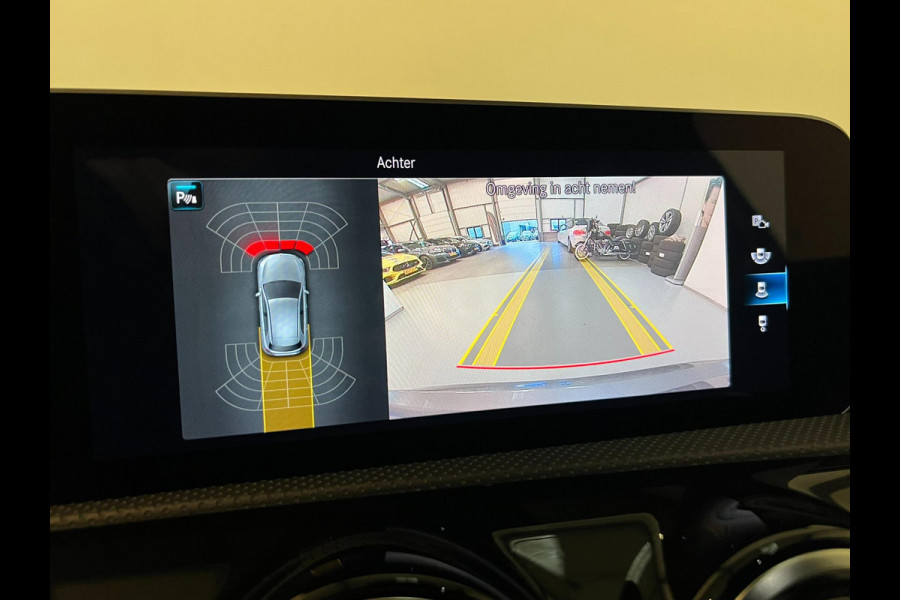 Mercedes-Benz A-Klasse 180d / AMG / Trekhaak / Stoelverwarming