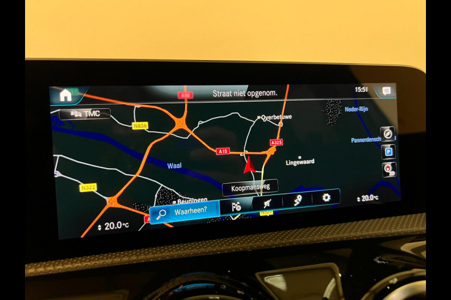 Mercedes-Benz A-Klasse 180d / AMG / Trekhaak / Stoelverwarming