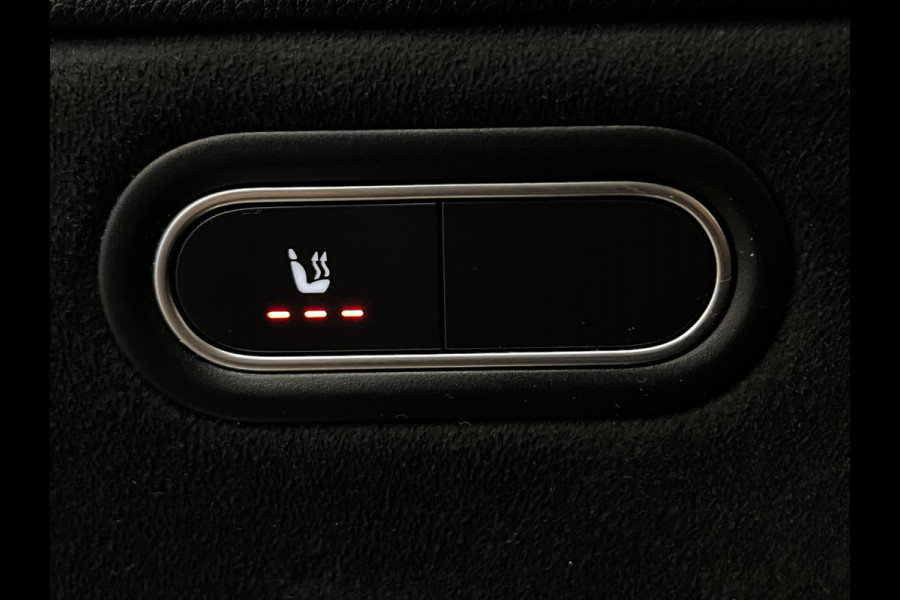 Mercedes-Benz A-Klasse 180d / AMG / Trekhaak / Stoelverwarming