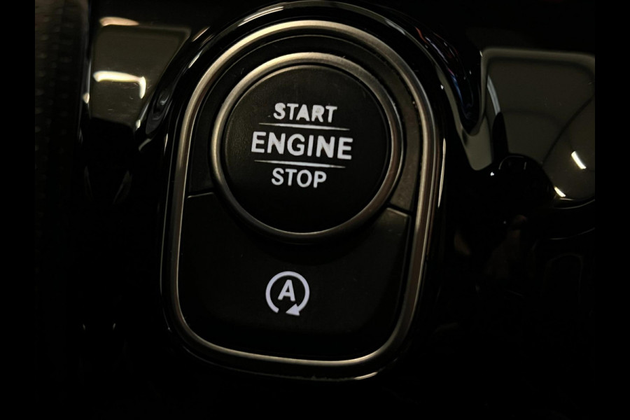 Mercedes-Benz A-Klasse 180d / AMG / Trekhaak / Stoelverwarming