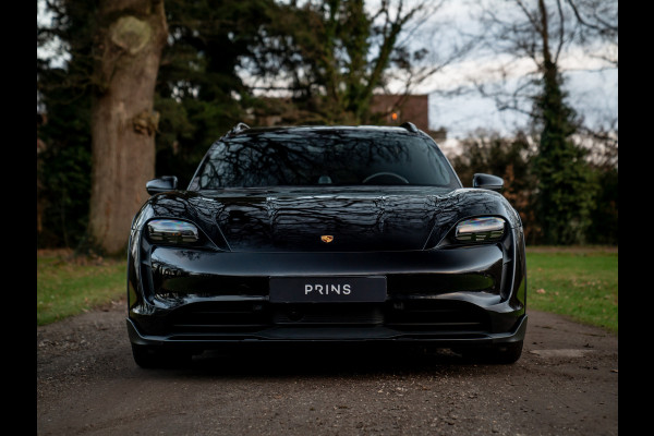 Porsche Taycan Cross Turismo 4 93 kWh | Pano-dak | Luchtvering | Adapt. cruise | GT Sportstuur