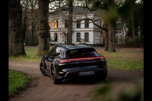 Porsche Taycan Cross Turismo 4 93 kWh | Porsche Approved 11/2026 | Pano-dak | Luchtvering | Adapt. Sportstoelen | PLDS+ | Adapt. cruise | GT Sportstuur