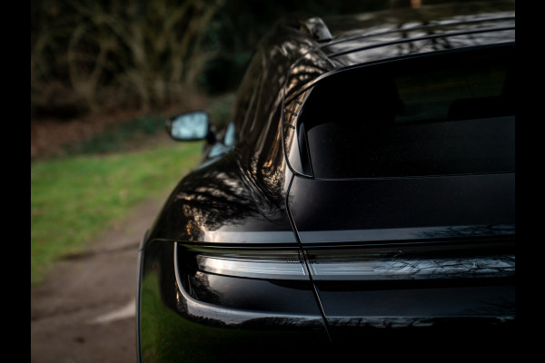 Porsche Taycan Cross Turismo 4 93 kWh | Porsche Approved 11/2026 | Pano-dak | Luchtvering | Adapt. Sportstoelen | PLDS+ | Adapt. cruise | GT Sportstuur