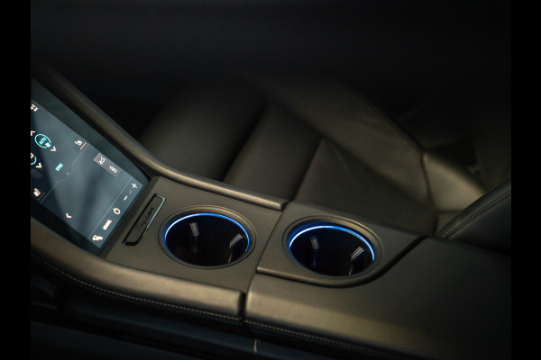 Porsche Taycan Cross Turismo 4 93 kWh | Porsche Approved 11/2026 | Pano-dak | Luchtvering | Adapt. Sportstoelen | PLDS+ | Adapt. cruise | GT Sportstuur