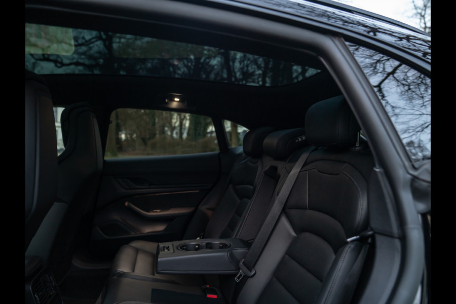 Porsche Taycan Cross Turismo 4 93 kWh | Porsche Approved 11/2026 | Pano-dak | Luchtvering | Adapt. Sportstoelen | PLDS+ | Adapt. cruise | GT Sportstuur