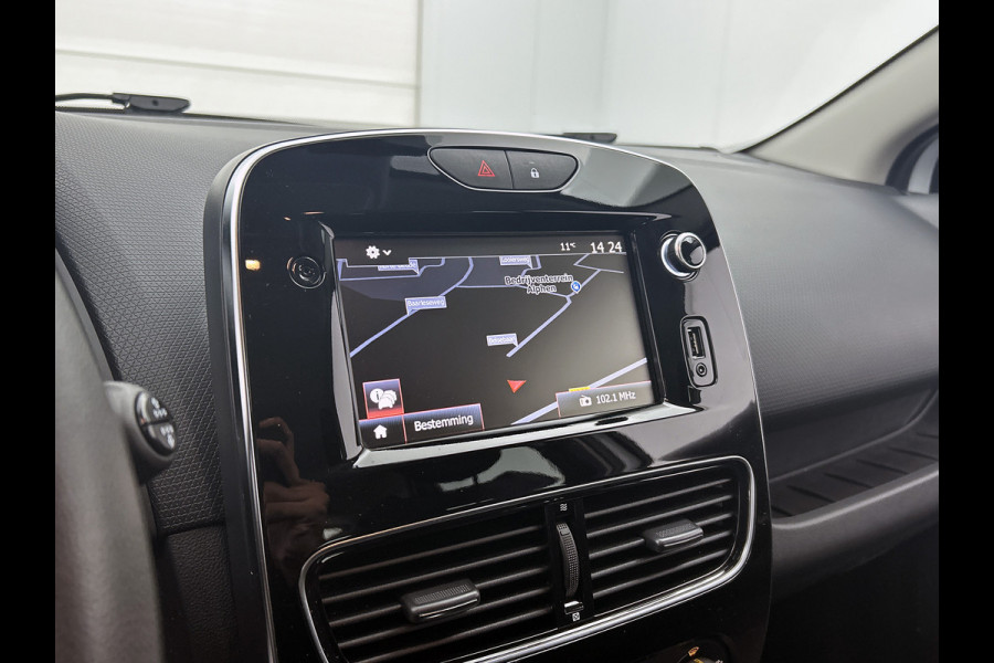 Renault Clio Estate 0.9 TCe Zen 90PK / Trekhaak / Pdc. / Airco / Navigatie / Radio multimedia / Apk 07-2026