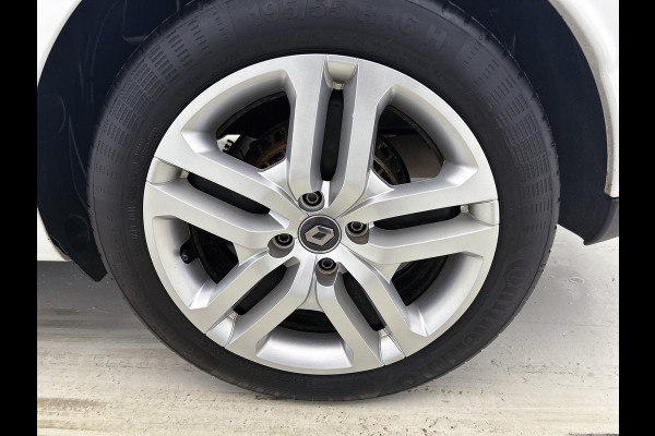 Renault Clio Estate 0.9 TCe Zen 90PK / Trekhaak / Pdc. / Airco / Navigatie / Radio multimedia / Apk 07-2026