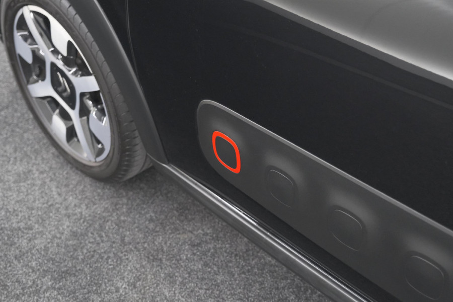 Citroën C3 PureTech 82 Shine | Trekhaak | Camera | Apple Carplay | Navigatie