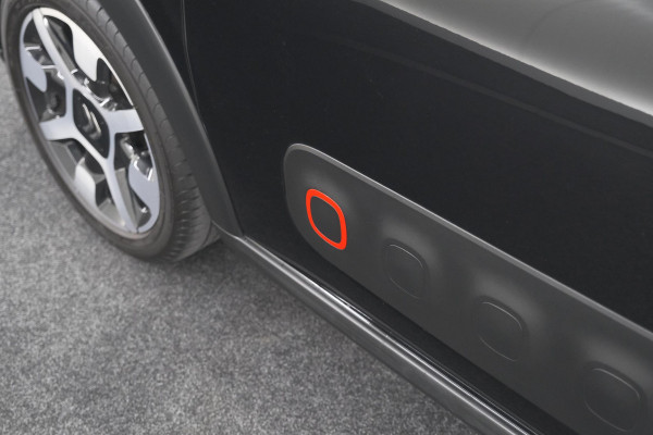 Citroën C3 PureTech 82 Shine | Trekhaak | Camera | Apple Carplay | Navigatie