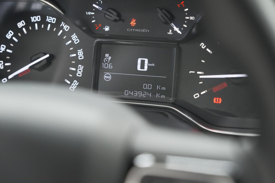 Citroën C3 PureTech 82 Shine | Trekhaak | Camera | Apple Carplay | Navigatie