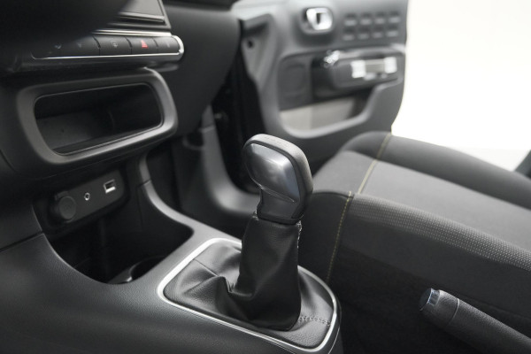 Citroën C3 PureTech 82 Shine | Trekhaak | Camera | Apple Carplay | Navigatie