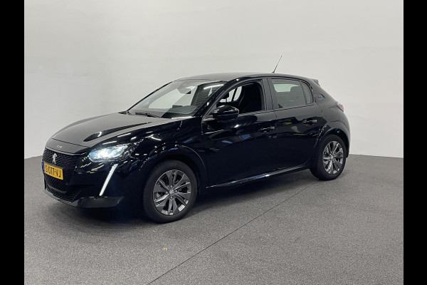 Peugeot e-208 EV Active Pack 50 kWh SOH 95% Navigatie Apple Carplay/Android Auto Parkeersensoren achter Cruise Control Full Led Climate Control Lichtmetalen velgen