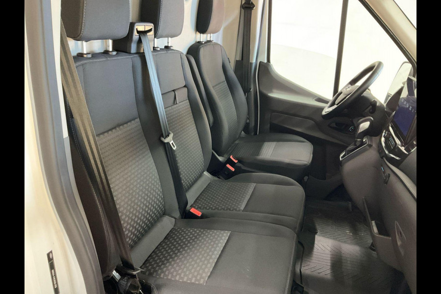 Ford Transit 350 2.0 TDCI L3H2 Trend 130pk | Navigatie Pack | Safety en Comfort Pack | Trekhaak