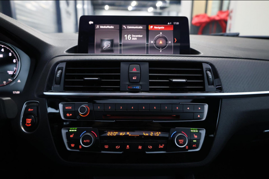 BMW 2 Serie Coupé M2 DCT 370+PK NETTE STAAT/LED/LEER+S.VERWARMING+MEMORY/19" LMV/CAM/CRIUSE/ECC/12 MND GARANTIE!