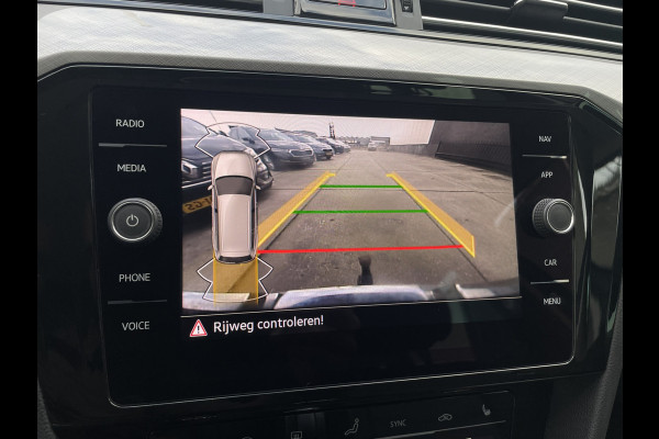 Volkswagen Passat Variant 1.4 TSI PHEV GTE Business | Elek Trekhaak | Virtual | LED | Camera | Carplay | Memory | Navi