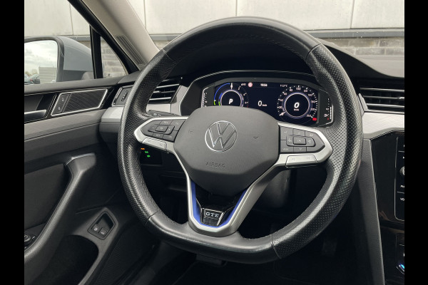 Volkswagen Passat Variant 1.4 TSI PHEV GTE Business | Elek Trekhaak | Virtual | LED | Camera | Carplay | Memory | Navi
