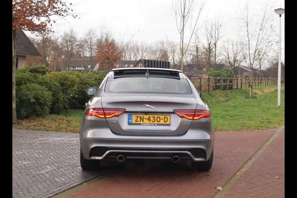 Jaguar XE 2.0 P250 HSE | R-Dynamic | Panoramadak | Camera | Apple Carplay | Cruise Control | Leer | Automaat |