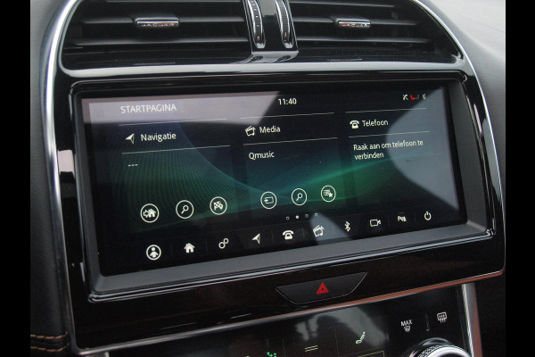 Jaguar XE 2.0 P250 HSE | R-Dynamic | Panoramadak | Camera | Apple Carplay | Cruise Control | Leer | Automaat |