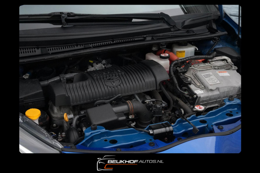 Toyota Yaris 1.5 Hybrid Bi-Tone Automaat Navigatie Camera