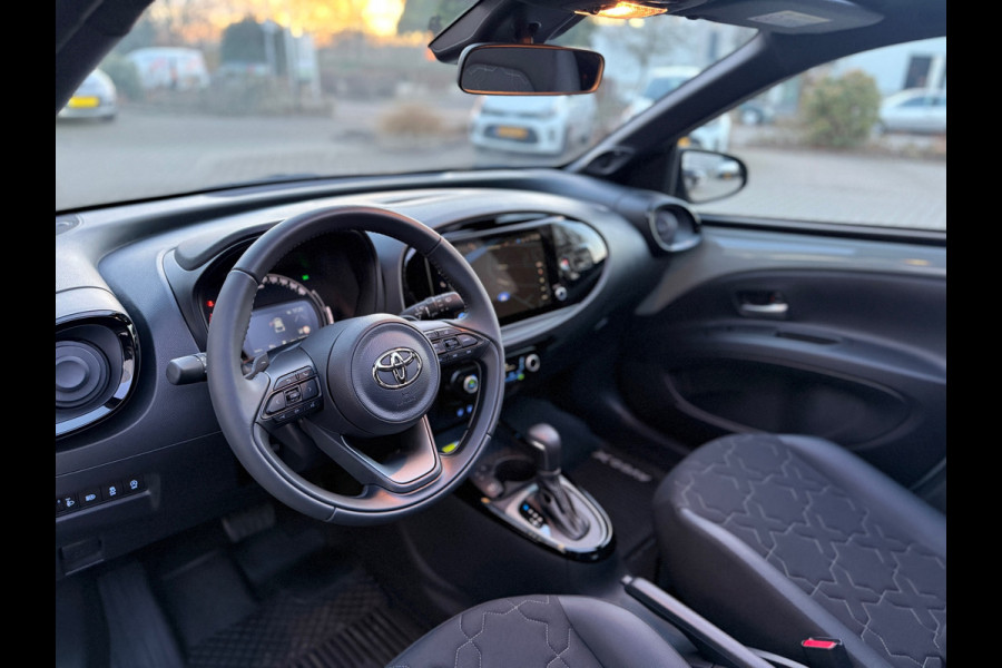 Toyota Aygo X 1.0 VVT-i S-CVT Envy Air Cabrio AUTOMAAT (BOVAG/RIJKLAARPRIJS)