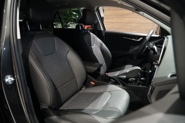 Kia Niro EV ExecutiveLine 64.8 kWh *INCL. BTW* + HEAD-UP / HARMAN KARDON / STOELVENTILATIE / LEDER