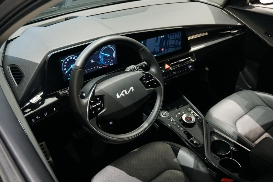 Kia Niro EV ExecutiveLine 64.8 kWh *INCL. BTW* + HEAD-UP / HARMAN KARDON / STOELVENTILATIE / LEDER