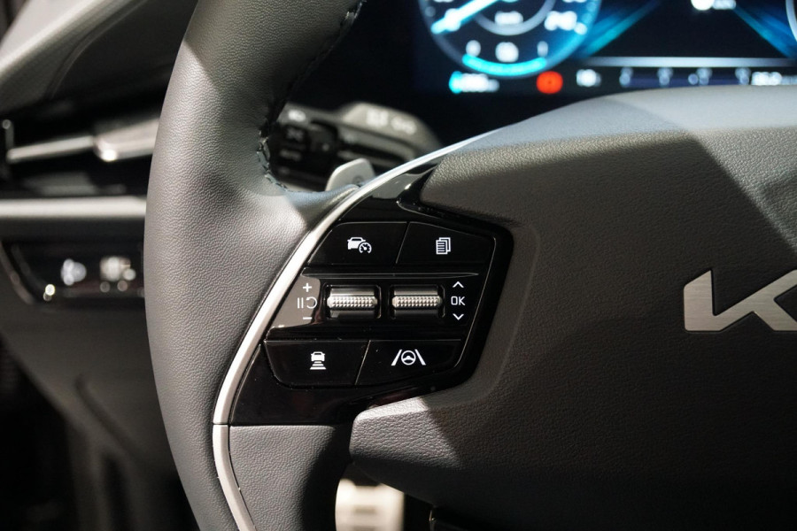 Kia Niro EV ExecutiveLine 64.8 kWh *INCL. BTW* + HEAD-UP / HARMAN KARDON / STOELVENTILATIE / LEDER